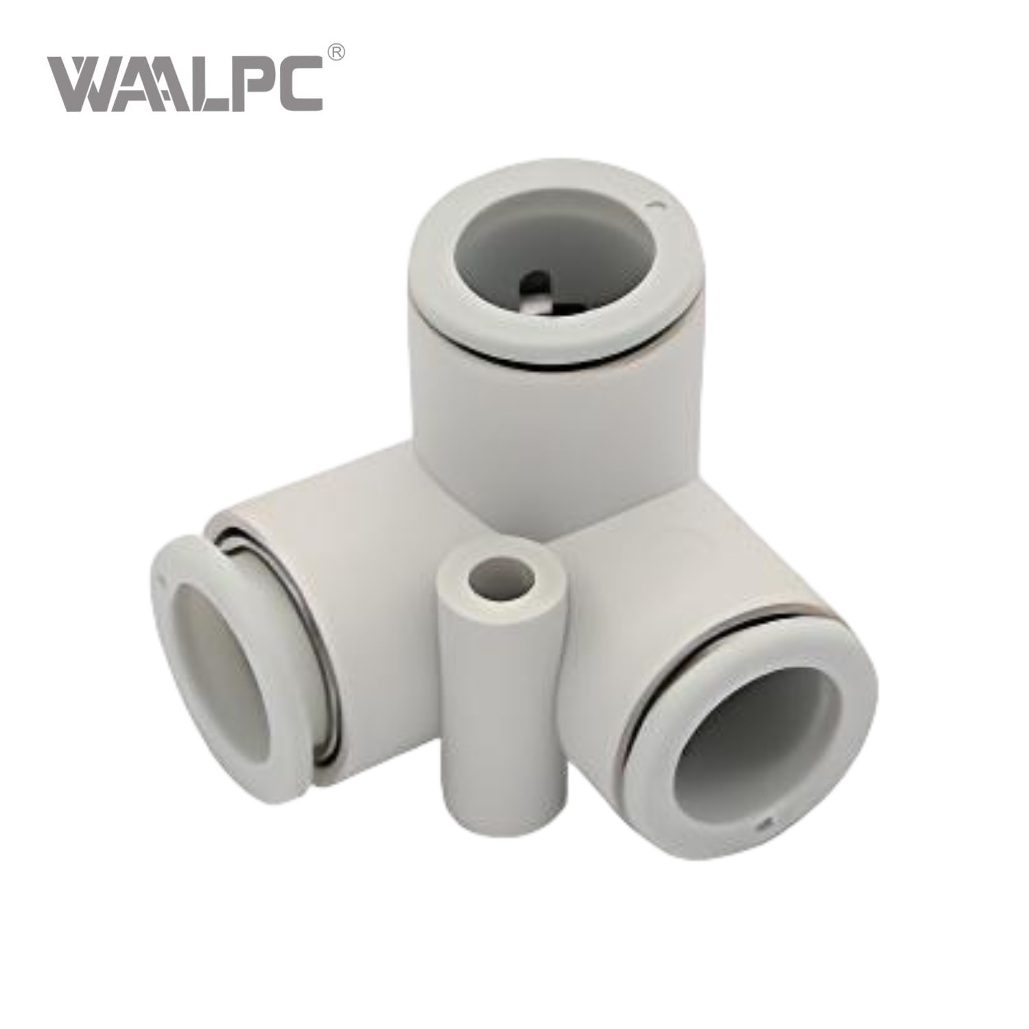 Two vertical pipe connections 两个垂直管道连接