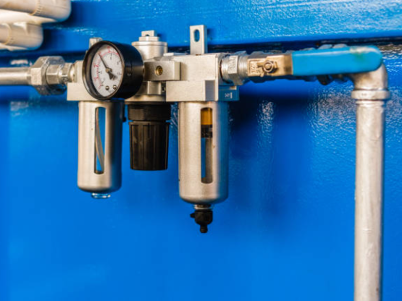 为工业系统选择气动接头时要考虑的关键因素
