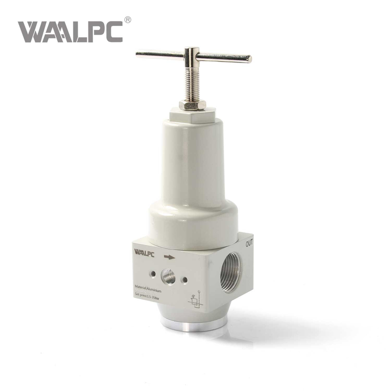 带压力表工业阀门的高压调节器，具有快速响应和低压降压铸铝系列