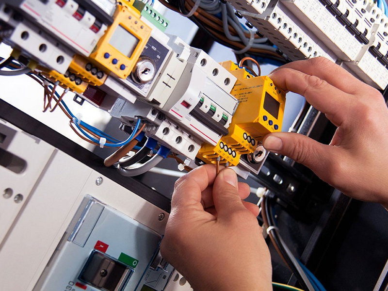 电子行业的气动元件2