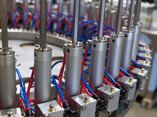 为工厂设备选择气缸时要考虑的 5 大因素